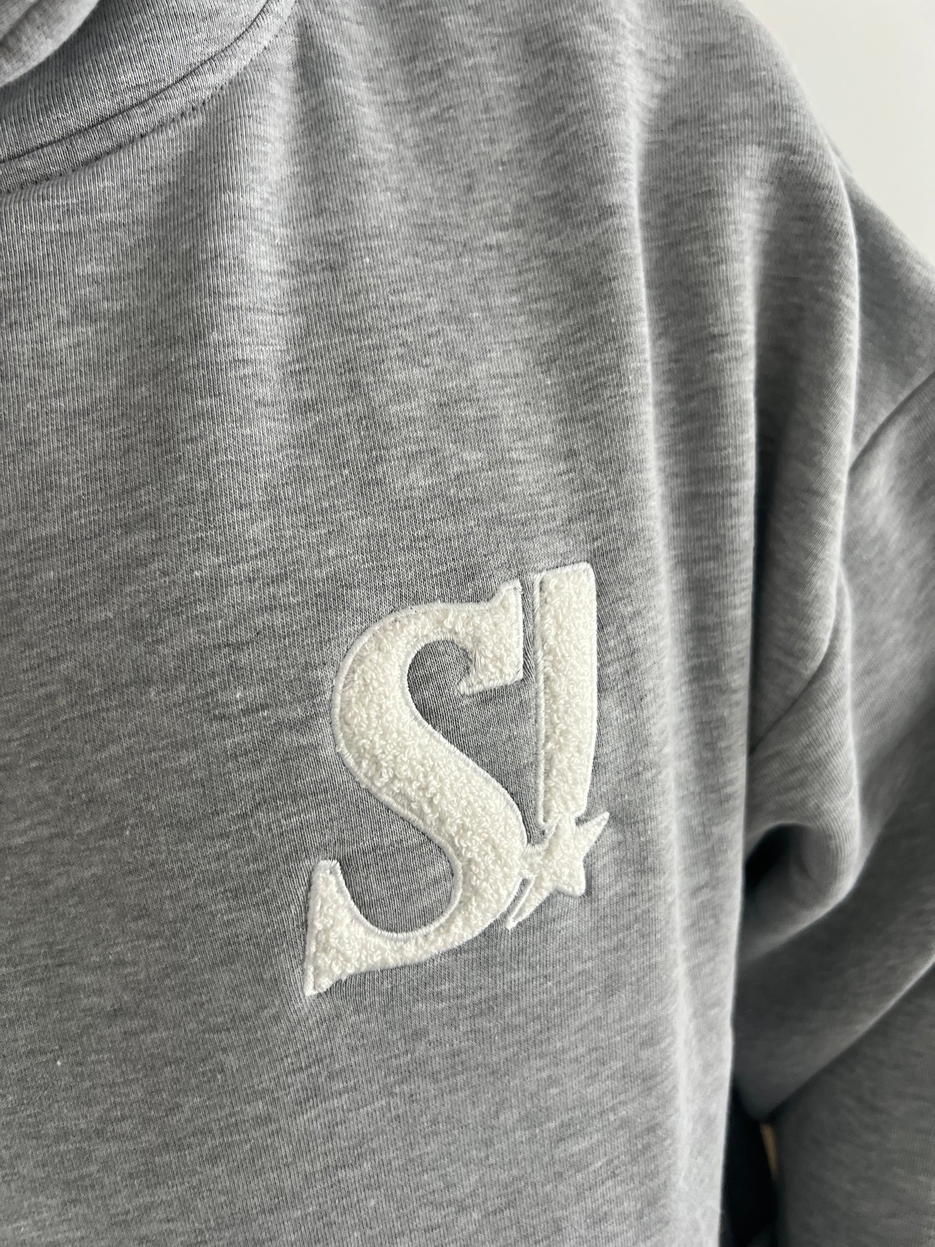 Szara Bluza Shōtsu!